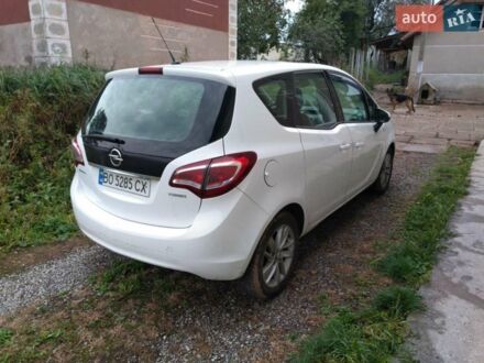 Белый Опель Мерива, объемом двигателя 1.36 л и пробегом 122 тыс. км за 8200 $, фото 1 на Automoto.ua