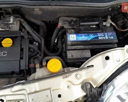 Бежевый Опель Мерива, объемом двигателя 1.6 л и пробегом 189 тыс. км за 5000 $, фото 24 на Automoto.ua