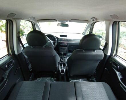 Бежевый Опель Мерива, объемом двигателя 1.6 л и пробегом 275 тыс. км за 4500 $, фото 6 на Automoto.ua