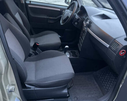 Бежевый Опель Мерива, объемом двигателя 0 л и пробегом 164 тыс. км за 4580 $, фото 9 на Automoto.ua