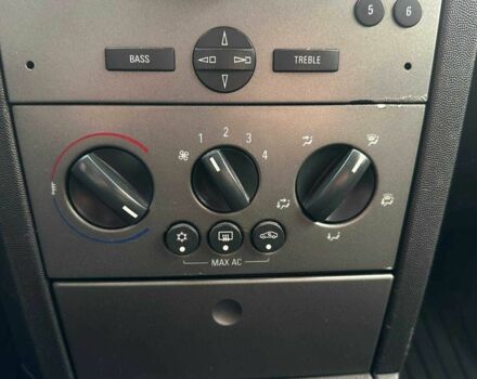 Опель Мерива 2006 в Киеве на Automoto.ua Черный Опель Мерива, объемом двигателя 0 л и пробегом 262 тыс. км за 5290 $, фото 20 на Automoto.ua