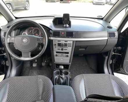 Черный Опель Мерива, объемом двигателя 1.8 л и пробегом 260 тыс. км за 5800 $, фото 13 на Automoto.ua