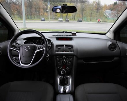 Черный Опель Мерива, объемом двигателя 1.4 л и пробегом 233 тыс. км за 5600 $, фото 11 на Automoto.ua