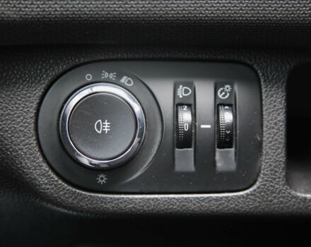 Черный Опель Мерива, объемом двигателя 1.4 л и пробегом 233 тыс. км за 5600 $, фото 21 на Automoto.ua