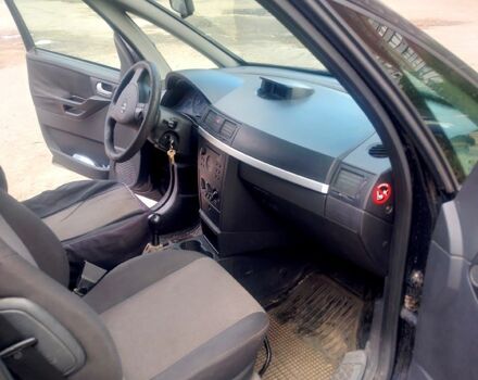 Черный Опель Мерива, объемом двигателя 1.7 л и пробегом 293 тыс. км за 4900 $, фото 9 на Automoto.ua