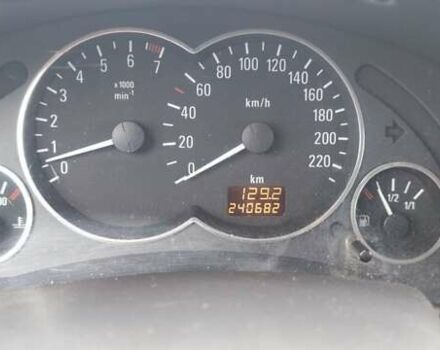 Черный Опель Мерива, объемом двигателя 1.6 л и пробегом 240 тыс. км за 3550 $, фото 10 на Automoto.ua