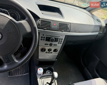 Черный Опель Мерива, объемом двигателя 1.6 л и пробегом 157 тыс. км за 3600 $, фото 10 на Automoto.ua