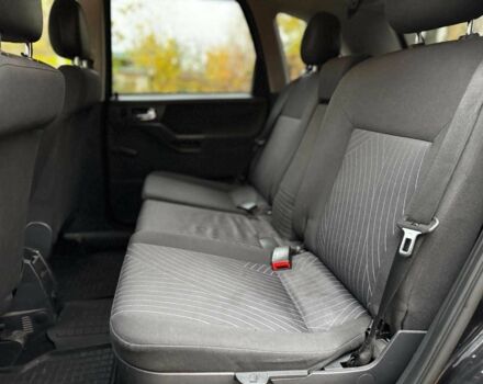 Черный Опель Мерива, объемом двигателя 1.6 л и пробегом 262 тыс. км за 4740 $, фото 17 на Automoto.ua