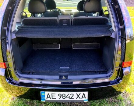 Черный Опель Мерива, объемом двигателя 1.4 л и пробегом 184 тыс. км за 5000 $, фото 6 на Automoto.ua