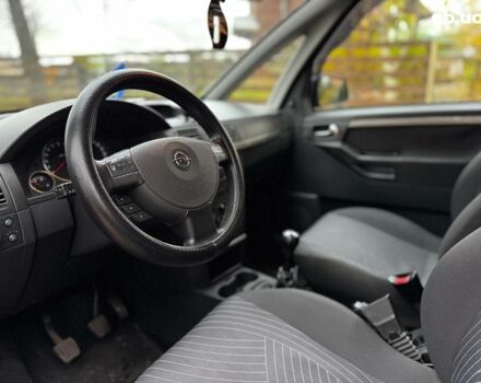 Черный Опель Мерива, объемом двигателя 1.6 л и пробегом 262 тыс. км за 4740 $, фото 23 на Automoto.ua