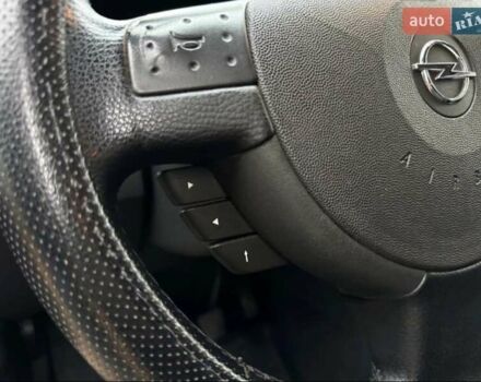 Черный Опель Мерива, объемом двигателя 1.6 л и пробегом 262 тыс. км за 4100 $, фото 15 на Automoto.ua