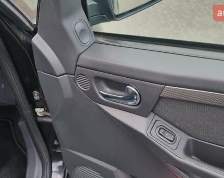 Черный Опель Мерива, объемом двигателя 1.6 л и пробегом 212 тыс. км за 4900 $, фото 21 на Automoto.ua