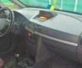 Черный Опель Мерива, объемом двигателя 1.6 л и пробегом 257 тыс. км за 4000 $, фото 1 на Automoto.ua