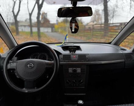 Черный Опель Мерива, объемом двигателя 1.6 л и пробегом 262 тыс. км за 4740 $, фото 19 на Automoto.ua