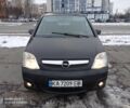 Чорний Опель Меріва, об'ємом двигуна 1.2 л та пробігом 224 тис. км за 3600 $, фото 1 на Automoto.ua