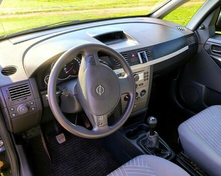 Черный Опель Мерива, объемом двигателя 1.4 л и пробегом 184 тыс. км за 5000 $, фото 11 на Automoto.ua