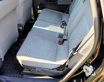 Черный Опель Мерива, объемом двигателя 1.4 л и пробегом 184 тыс. км за 5000 $, фото 7 на Automoto.ua