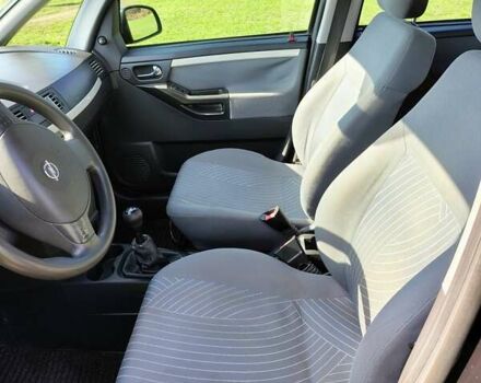 Черный Опель Мерива, объемом двигателя 1.36 л и пробегом 184 тыс. км за 5000 $, фото 5 на Automoto.ua