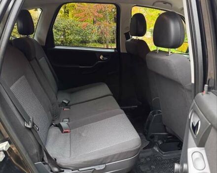 Черный Опель Мерива, объемом двигателя 1.6 л и пробегом 150 тыс. км за 5400 $, фото 19 на Automoto.ua