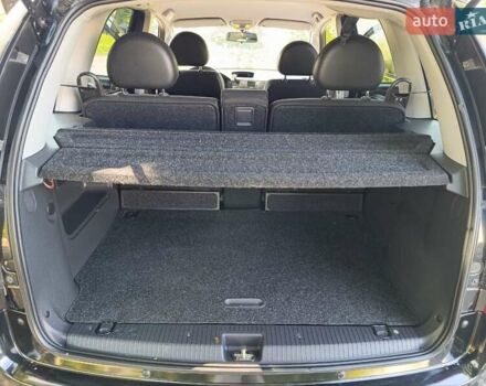 Черный Опель Мерива, объемом двигателя 1.6 л и пробегом 150 тыс. км за 5400 $, фото 22 на Automoto.ua