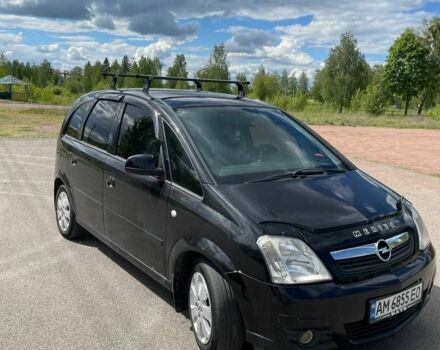 Черный Опель Мерива, объемом двигателя 1.4 л и пробегом 220 тыс. км за 5300 $, фото 2 на Automoto.ua