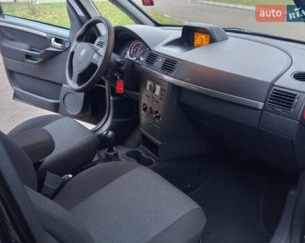 Черный Опель Мерива, объемом двигателя 1.6 л и пробегом 177 тыс. км за 4899 $, фото 19 на Automoto.ua