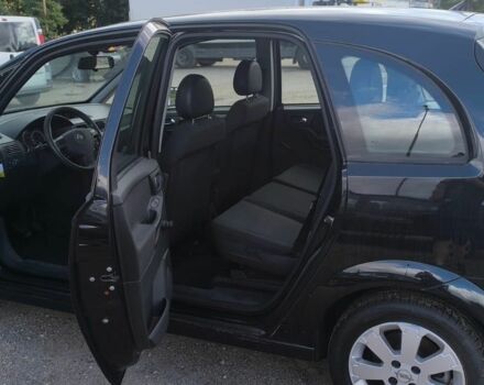 Черный Опель Мерива, объемом двигателя 1.6 л и пробегом 215 тыс. км за 1899 $, фото 3 на Automoto.ua