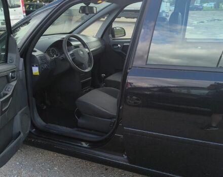 Черный Опель Мерива, объемом двигателя 1.6 л и пробегом 215 тыс. км за 1899 $, фото 4 на Automoto.ua