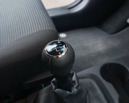 Черный Опель Мерива, объемом двигателя 1.6 л и пробегом 177 тыс. км за 4899 $, фото 23 на Automoto.ua