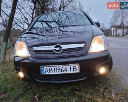 Черный Опель Мерива, объемом двигателя 1.6 л и пробегом 145 тыс. км за 3850 $, фото 3 на Automoto.ua