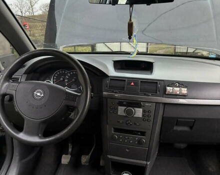 Черный Опель Мерива, объемом двигателя 1.6 л и пробегом 158 тыс. км за 4500 $, фото 20 на Automoto.ua