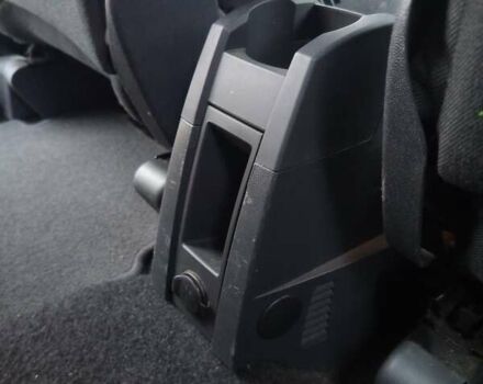 Черный Опель Мерива, объемом двигателя 1.6 л и пробегом 177 тыс. км за 4899 $, фото 33 на Automoto.ua