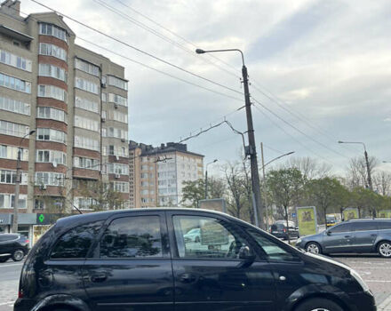 Черный Опель Мерива, объемом двигателя 1.6 л и пробегом 255 тыс. км за 4199 $, фото 4 на Automoto.ua