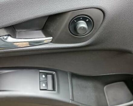 Черный Опель Мерива, объемом двигателя 1.36 л и пробегом 172 тыс. км за 7500 $, фото 4 на Automoto.ua