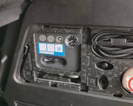 Черный Опель Мерива, объемом двигателя 1.36 л и пробегом 172 тыс. км за 7500 $, фото 8 на Automoto.ua