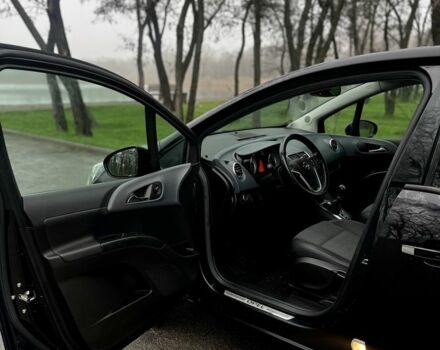 Чорний Опель Меріва, об'ємом двигуна 1.4 л та пробігом 182 тис. км за 7700 $, фото 2 на Automoto.ua