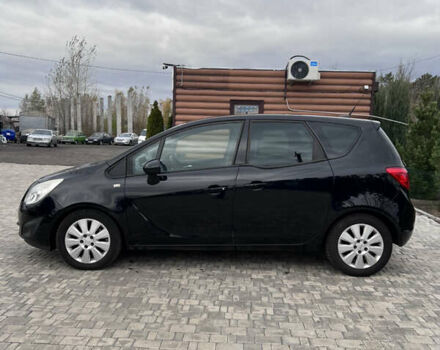 Черный Опель Мерива, объемом двигателя 1.69 л и пробегом 235 тыс. км за 7700 $, фото 5 на Automoto.ua