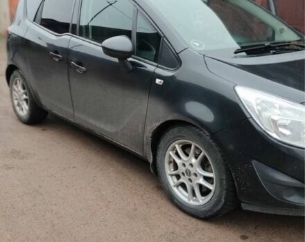 Черный Опель Мерива, объемом двигателя 0 л и пробегом 3 тыс. км за 5400 $, фото 1 на Automoto.ua