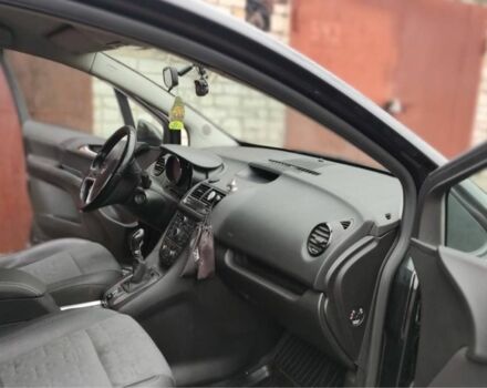 Черный Опель Мерива, объемом двигателя 0 л и пробегом 3 тыс. км за 5400 $, фото 2 на Automoto.ua