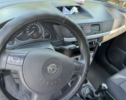 Чорний Опель Меріва, об'ємом двигуна 1.4 л та пробігом 200 тис. км за 3850 $, фото 2 на Automoto.ua