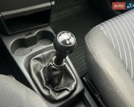 Опель Мерива 2006 в Киеве на Automoto.ua Черный Опель Мерива, объемом двигателя 1.6 л и пробегом 262 тыс. км за 5290 $, фото 23 на Automoto.ua