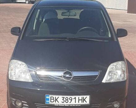 Черный Опель Мерива, объемом двигателя 1.6 л и пробегом 217 тыс. км за 4950 $, фото 2 на Automoto.ua