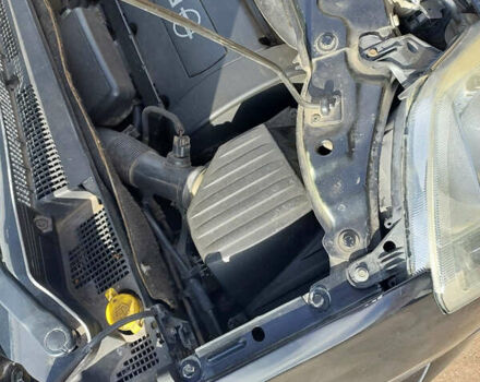Черный Опель Мерива, объемом двигателя 1.6 л и пробегом 232 тыс. км за 3500 $, фото 9 на Automoto.ua