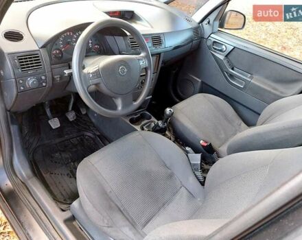 Черный Опель Мерива, объемом двигателя 1.6 л и пробегом 280 тыс. км за 4300 $, фото 27 на Automoto.ua