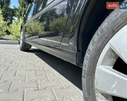 Черный Опель Мерива, объемом двигателя 1.6 л и пробегом 170 тыс. км за 3700 $, фото 5 на Automoto.ua