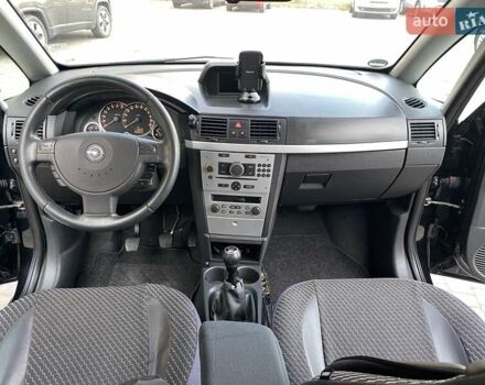 Черный Опель Мерива, объемом двигателя 1.8 л и пробегом 260 тыс. км за 5800 $, фото 19 на Automoto.ua