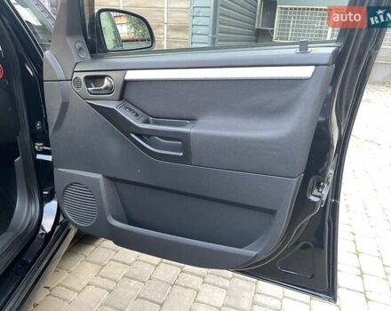 Черный Опель Мерива, объемом двигателя 1.8 л и пробегом 260 тыс. км за 5800 $, фото 21 на Automoto.ua