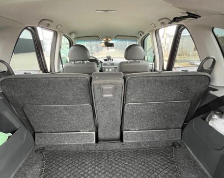 Черный Опель Мерива, объемом двигателя 1.8 л и пробегом 137 тыс. км за 4650 $, фото 6 на Automoto.ua