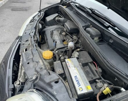 Чорний Опель Меріва, об'ємом двигуна 1.6 л та пробігом 214 тис. км за 4900 $, фото 17 на Automoto.ua