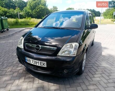 Черный Опель Мерива, объемом двигателя 1.36 л и пробегом 250 тыс. км за 4500 $, фото 1 на Automoto.ua